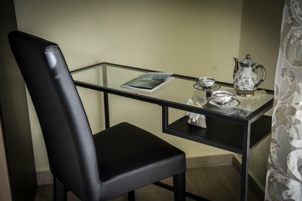 Le Fontane Del Re Bed and Breakfast Caserta Buitenkant foto